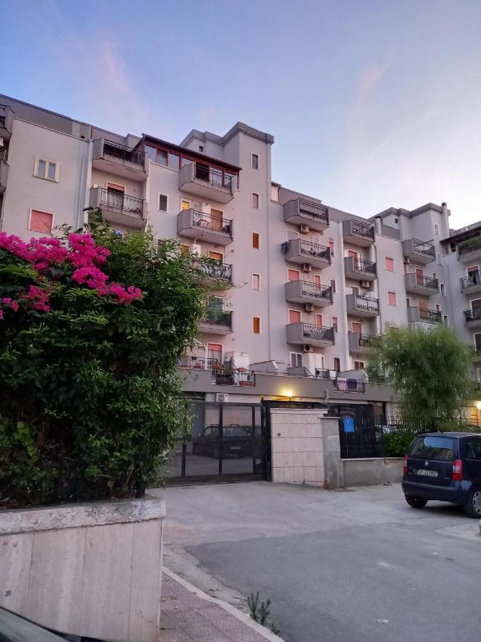 Hauze Trani Apartment Exterior photo